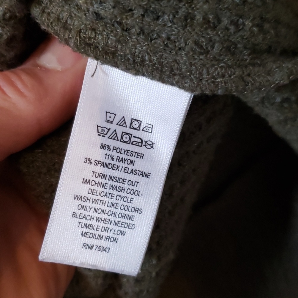 Sweater - Picture 3 of 3